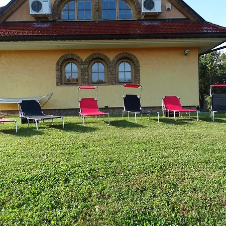 Vila Gradisca ヴィラ Gradišča